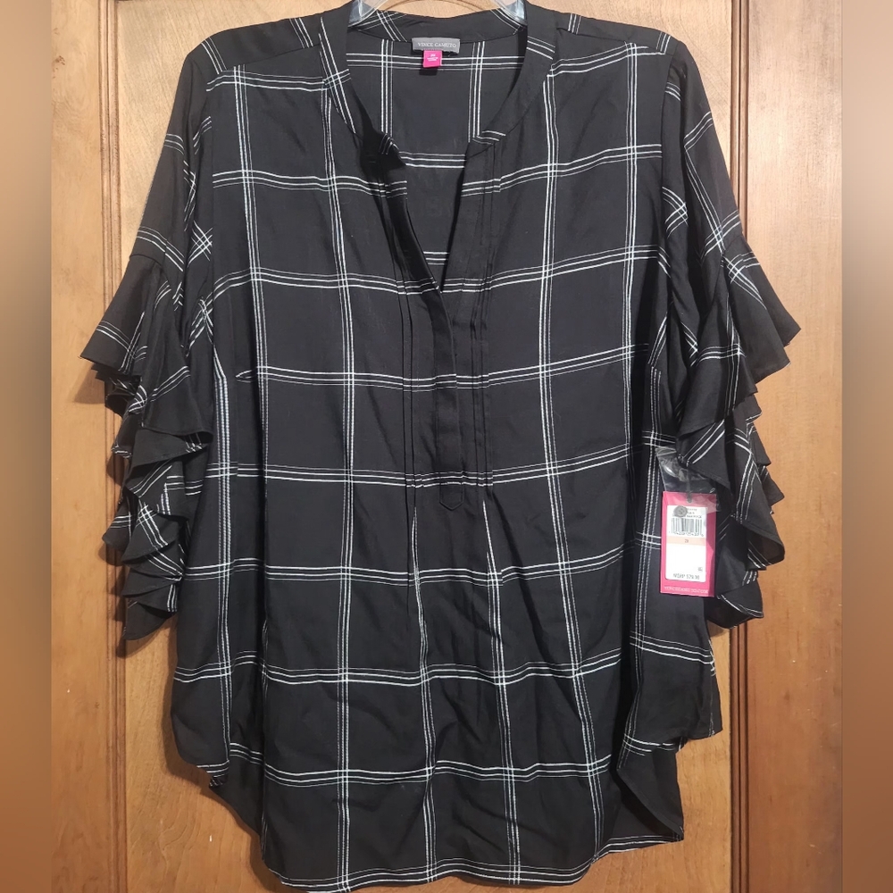 NWT Vince Camuto Ruffle Sleeve blouse, 2X
